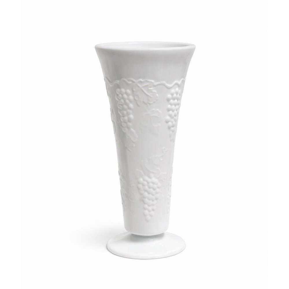 Vintage Milk Glass Bud Vase Grapes & Leaves Pedestal White Floral Vase‎